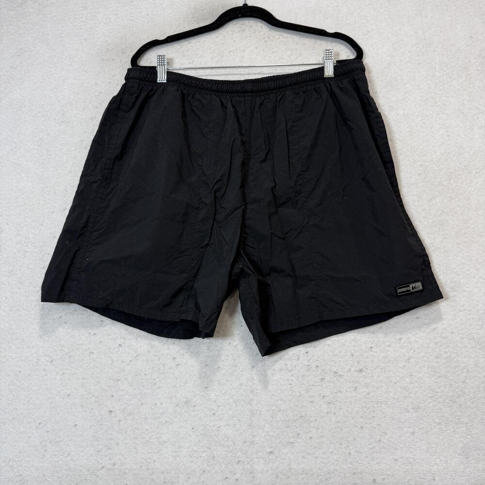 REI Shorts Mens XL Black Nylon Swim Trunks Lined Drawstring Pockets Quick Dry